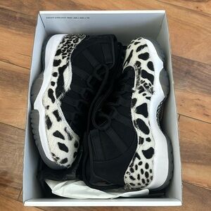 Women’s Air Jordan 11 Retro:Black/Gym Red-Sail-White AR0715-010, size 7